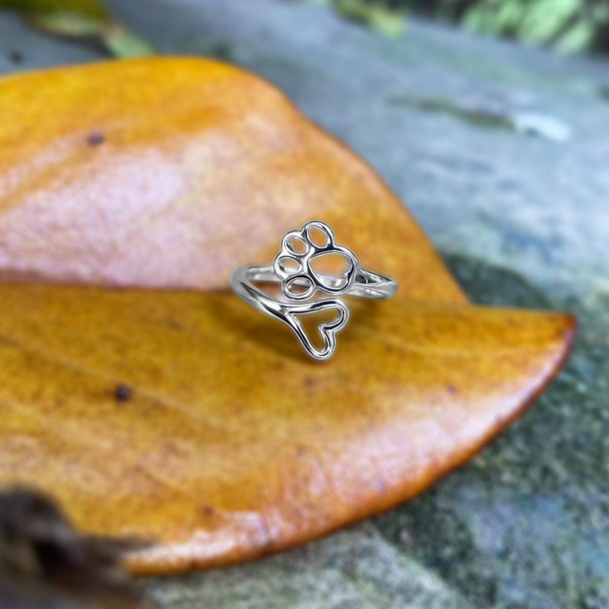 Adjustable Paw Heart Ring in Stainless Steel