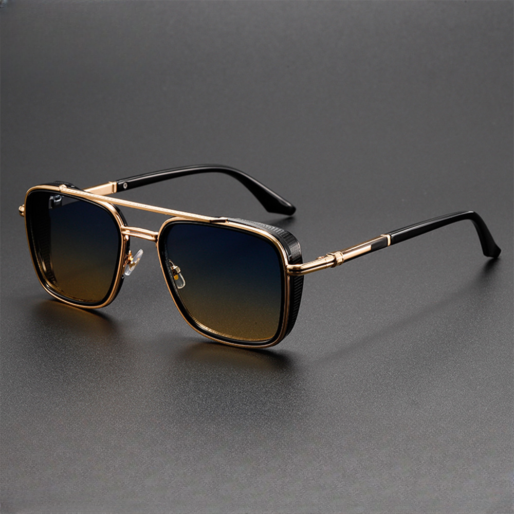 Clarence™ Kingsman