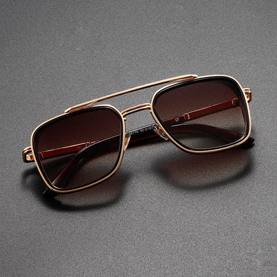 Clarence™ Kingsman