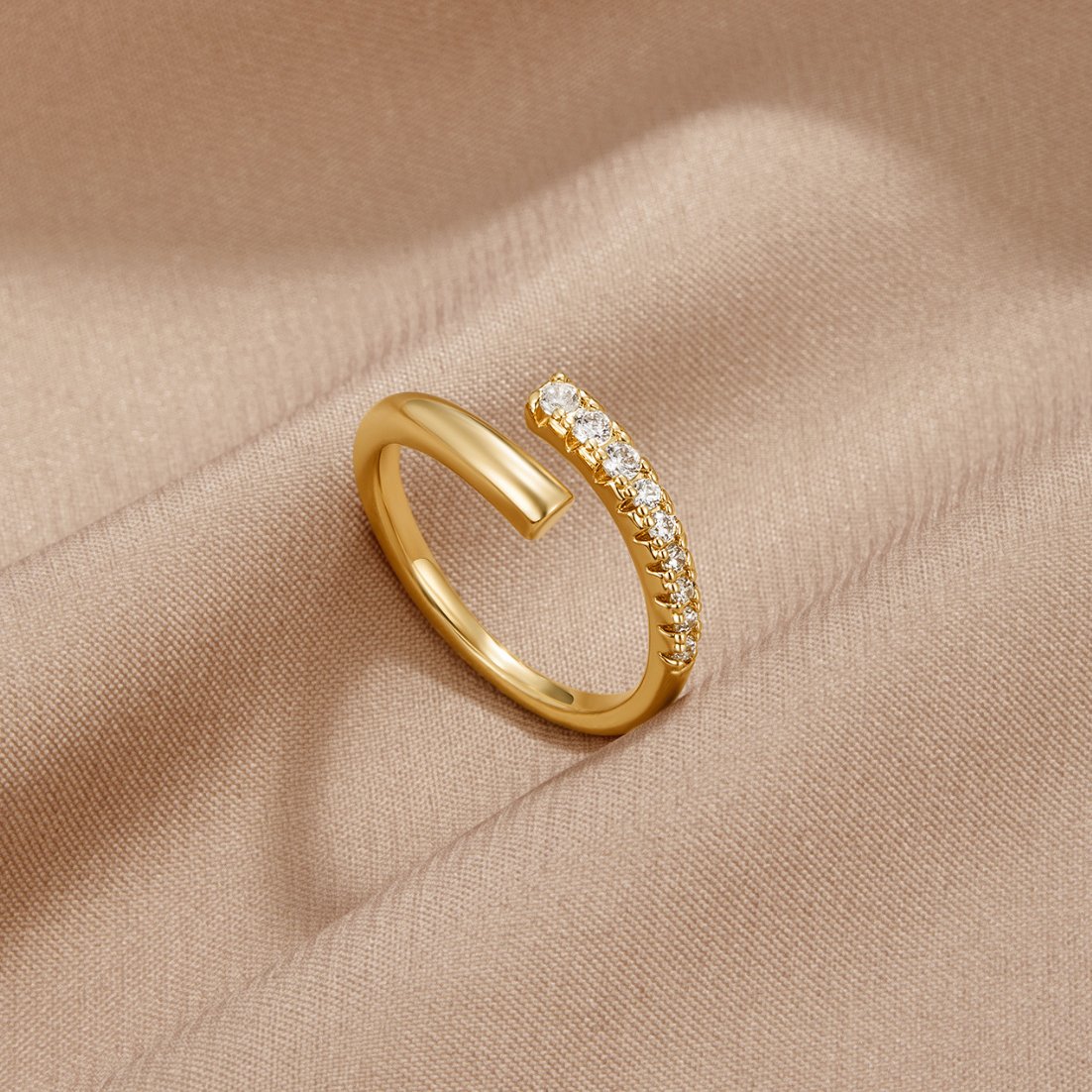 Arya Gold & Crystal Ring