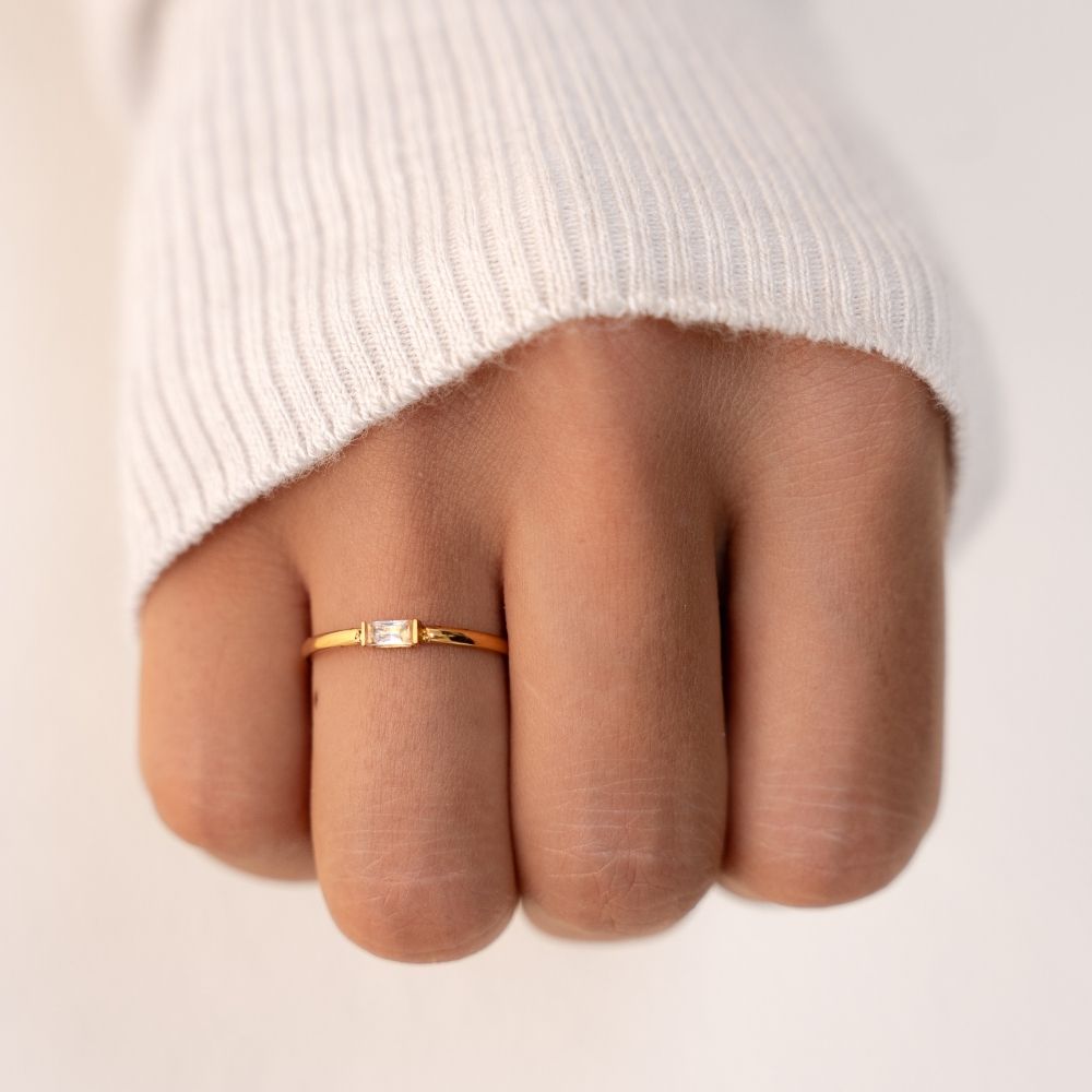 Leonore Crystal Ring