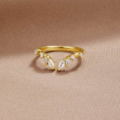 Lily Crystal Gold Ring